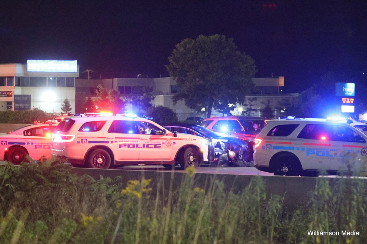Colin Williamson (@colinwxchaser) on Twitter photo Westbound 401 at Whites Rd collector lanes are closed for a police investigation, not much info on this but it appears to be Durham Regional Police is holding a scene. Westbound 401 at Whites Rd collector lanes are closed for a police investigation, not much info on this but it appears to be Durham Regional Police is holding a scene.