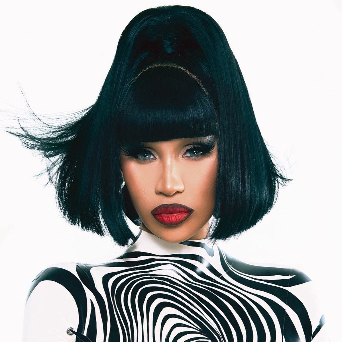 ThaRowRyda's tweet photo. All these garbz clowning Cardi B are funny. Nicki Minaj is irrelevant as nobody was checking for her recent features. Cardi B will always be better than Nicki as she's real and not fake! 

#cardib #bardigang https://t.co/tiMQgTpMzn