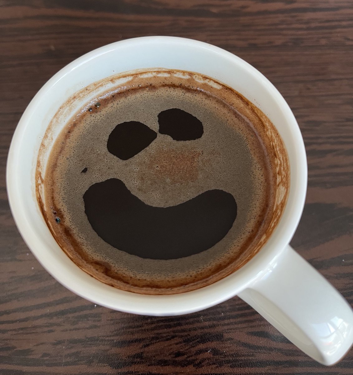smnrbktss's tweet photo. Bugün pazartesi kendine gel kahve https://t.co/LCUoSif5VL