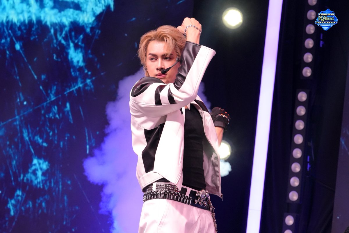 TMCcountdown's tweet photo. [Stage Show #TMC_EP20] ประจำวันวันอาทิตย์ที่ 28.09.2025

🎤 CSNP

📺 ติดตามชม Thailand Music Countdown ทุกวันอาทิตย์ เวลา 16.45 น. ทางช่อง 3HD
หรือดูได้ทาง Youtube Live : Thailand Music Countdown ทุกวันอาทิตย์เวลา 16.00 น.

👉🏻ติดตามข่าวสารของศิลปินที่ชื่นชอบและกิจกรรมสุด Exclusive ได้ที่ : https://t.co/nYNo9hgV3w

#CSNP #TMC2025 #ThailandMusicCountdown #TrueCJCreations #Ch3Thailand