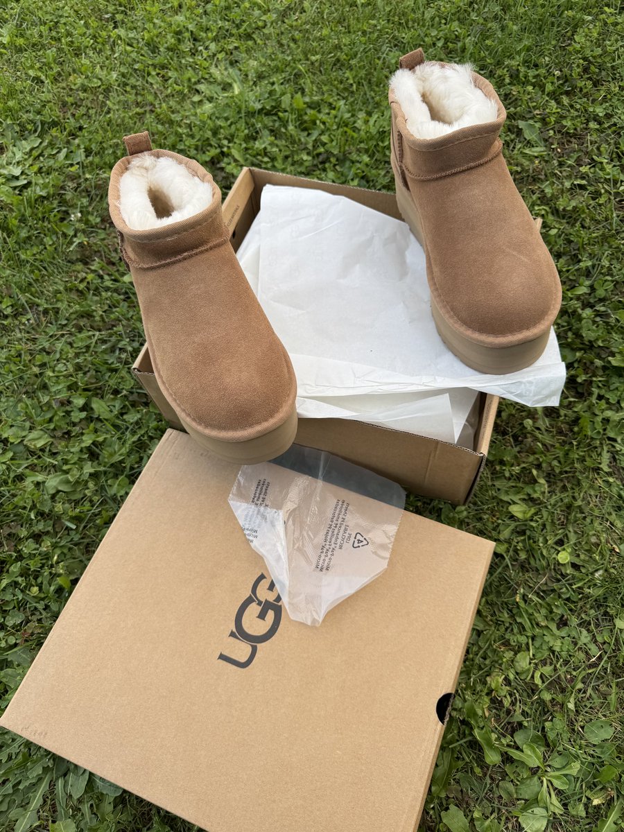 YeezyBoostLiao's tweet photo. UGG Classic Ultra Mini Platform Boot Chestnut (Women’s)🎆🎆🎆 1135092-CHE https://t.co/WNbkhJo5tH