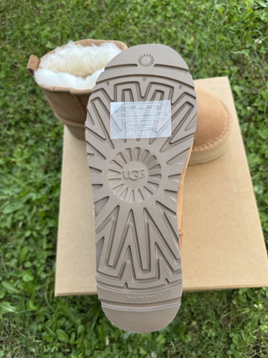 YeezyBoostLiao's tweet photo. UGG Classic Ultra Mini Platform Boot Chestnut (Women’s)🎆🎆🎆 1135092-CHE https://t.co/WNbkhJo5tH