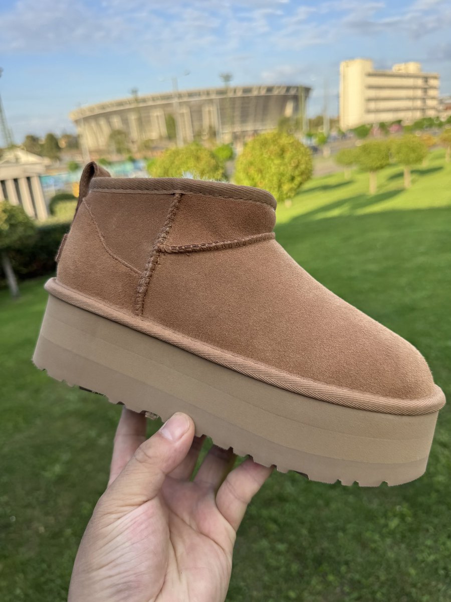 YeezyBoostLiao's tweet photo. UGG Classic Ultra Mini Platform Boot Chestnut (Women’s)🎆🎆🎆 1135092-CHE https://t.co/WNbkhJo5tH