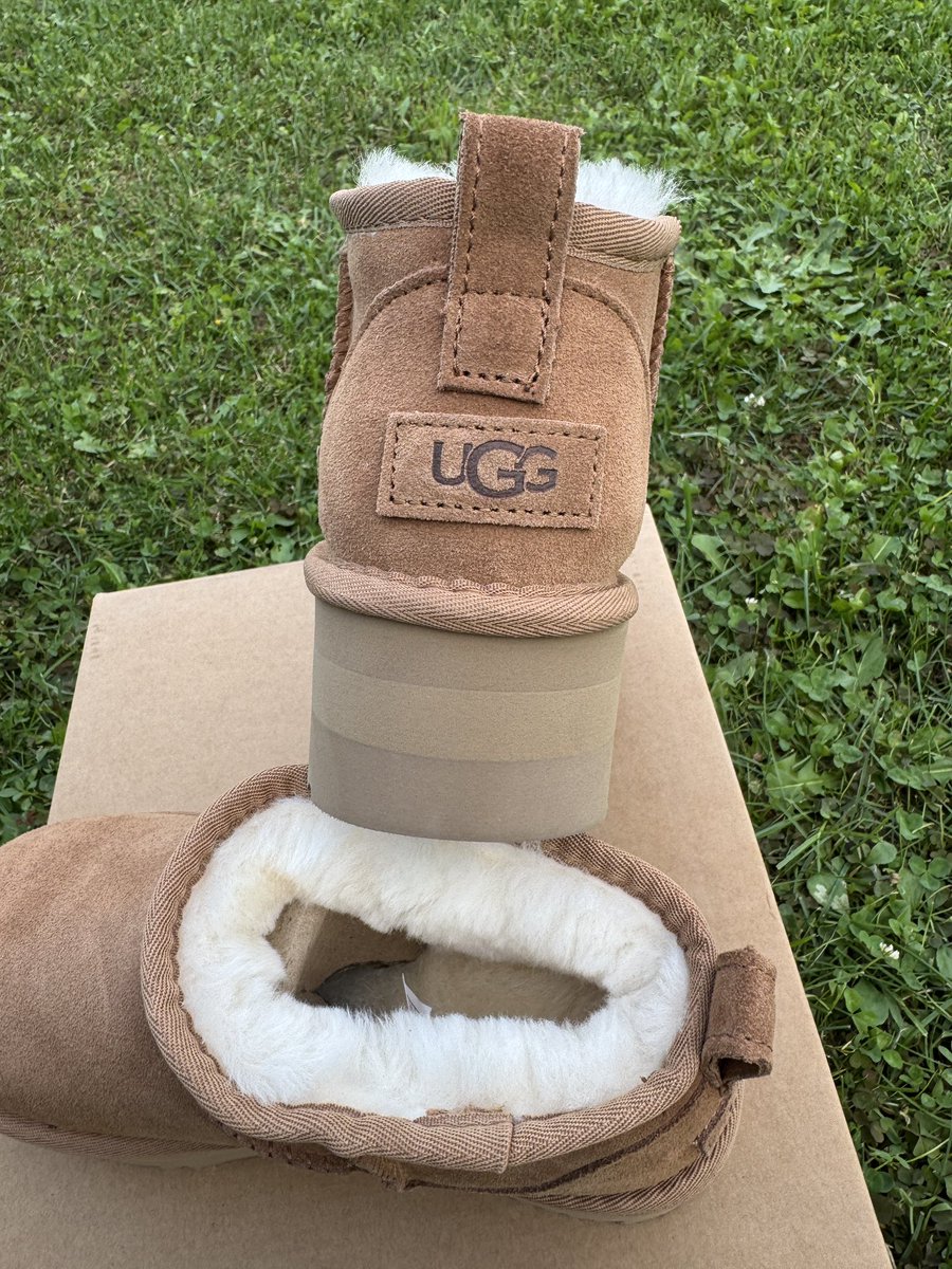 YeezyBoostLiao's tweet photo. UGG Classic Ultra Mini Platform Boot Chestnut (Women’s)🎆🎆🎆 1135092-CHE https://t.co/WNbkhJo5tH
