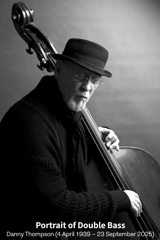 Rabbit_Hour's tweet image. 今週の土曜日、10月4日午後11時からの、やしの実FMの音楽番組「ラビット・アワー」は、ダニー・トンプソンの追悼特集です。

「Portrait of Double Bass」
　Danny Thompson

ブラウザ版プレーヤー（ fmplapla.com/tees-843fm )を使えば、全世界どこからでも

#DannyThompson
#Pentangle
#NickDrake