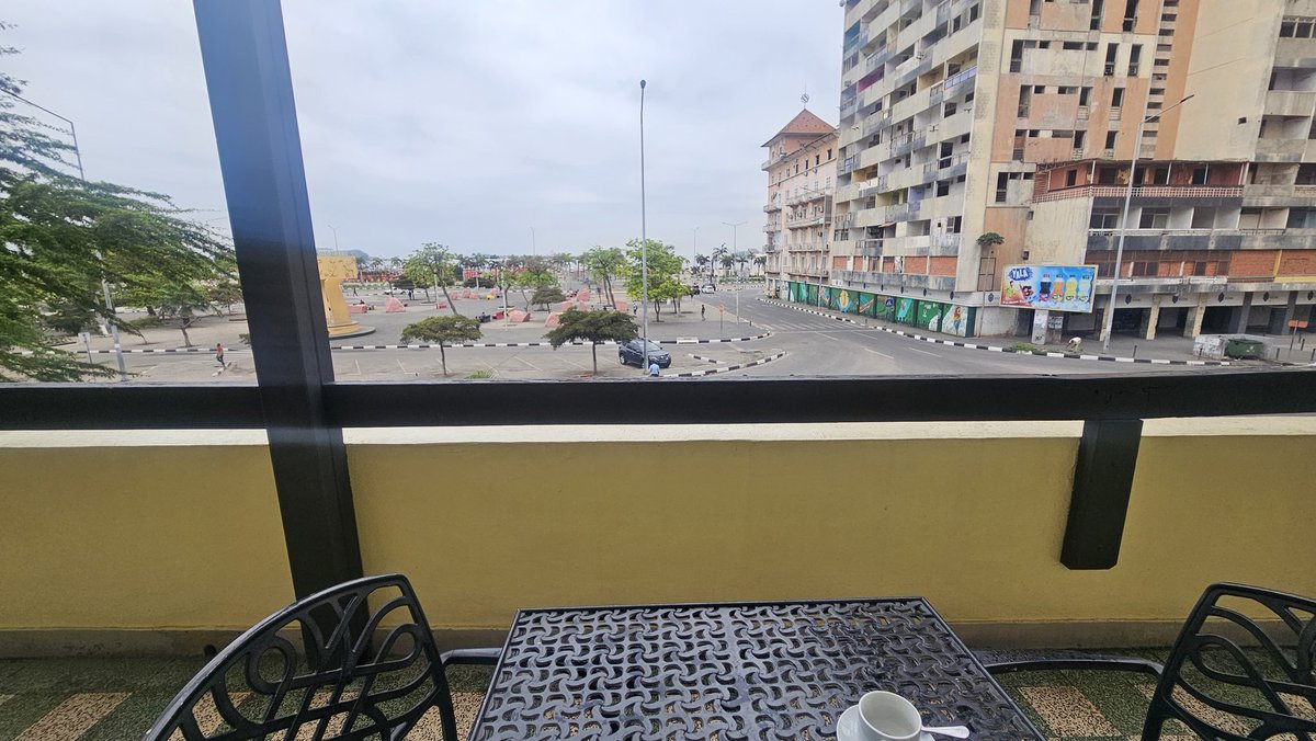 TrashGamerNAT's tweet photo. Haven't played a game in forever.. last 2 weeks just been grafting in Angola. Thinking about touring myself with Valorant as soon as I'm back on Friday and maybe some Forza ? https://t.co/8Xr2YCZxVZ