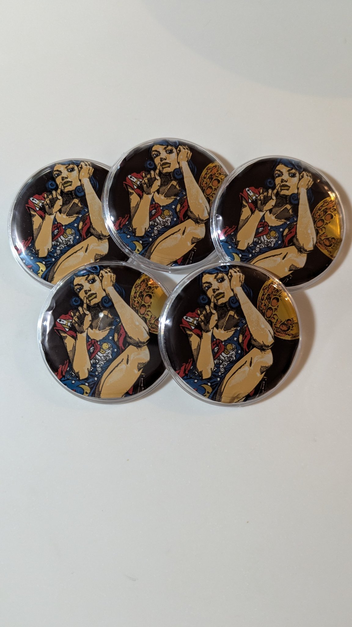 缶バッジ TokiAXIZ__01_5db1cd6d-e048-