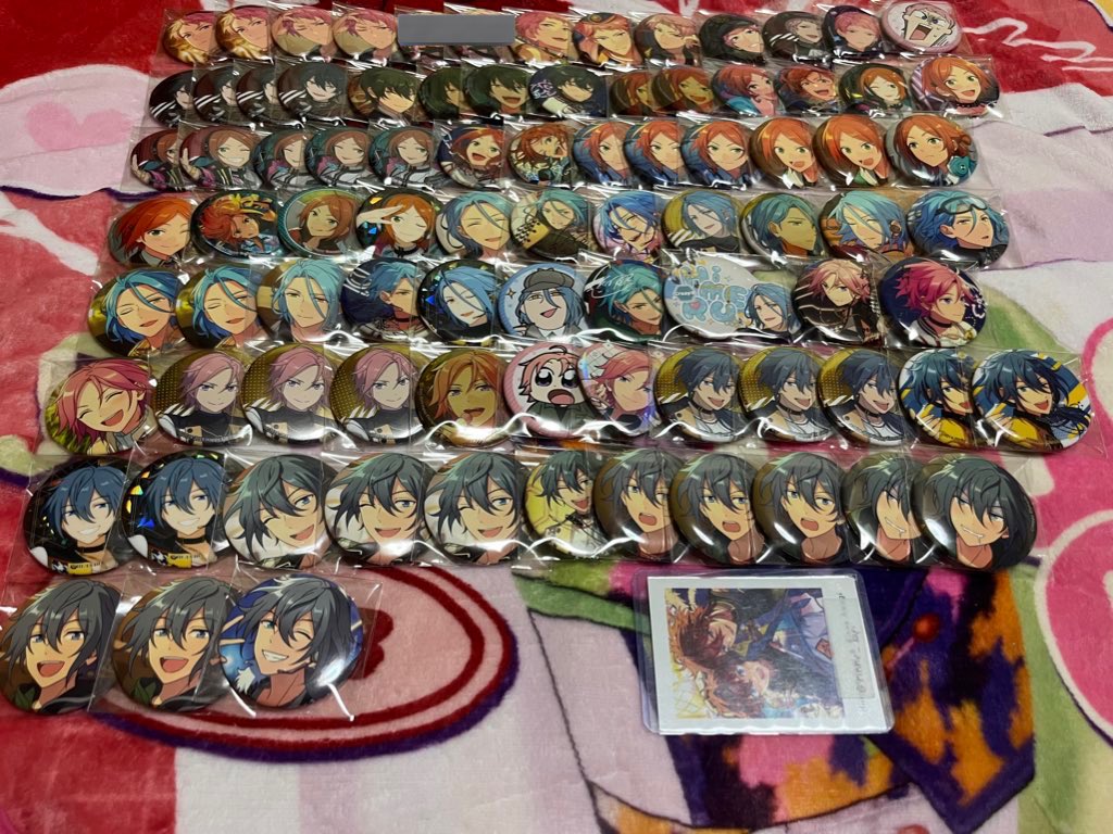 rinne_kapi's tweet image. 【交換】 あんスタ テーマ フィーチャー コレクション缶バッジ Sep Apr

譲）画像1〜5
求）画像6、7＞それ以外の燐音、ライカ

見ずらい場合お声掛け頂ければキャラごとのお写真ご提示します。
画像5は取り忘れのお品物です。

お気軽にお声掛けください。