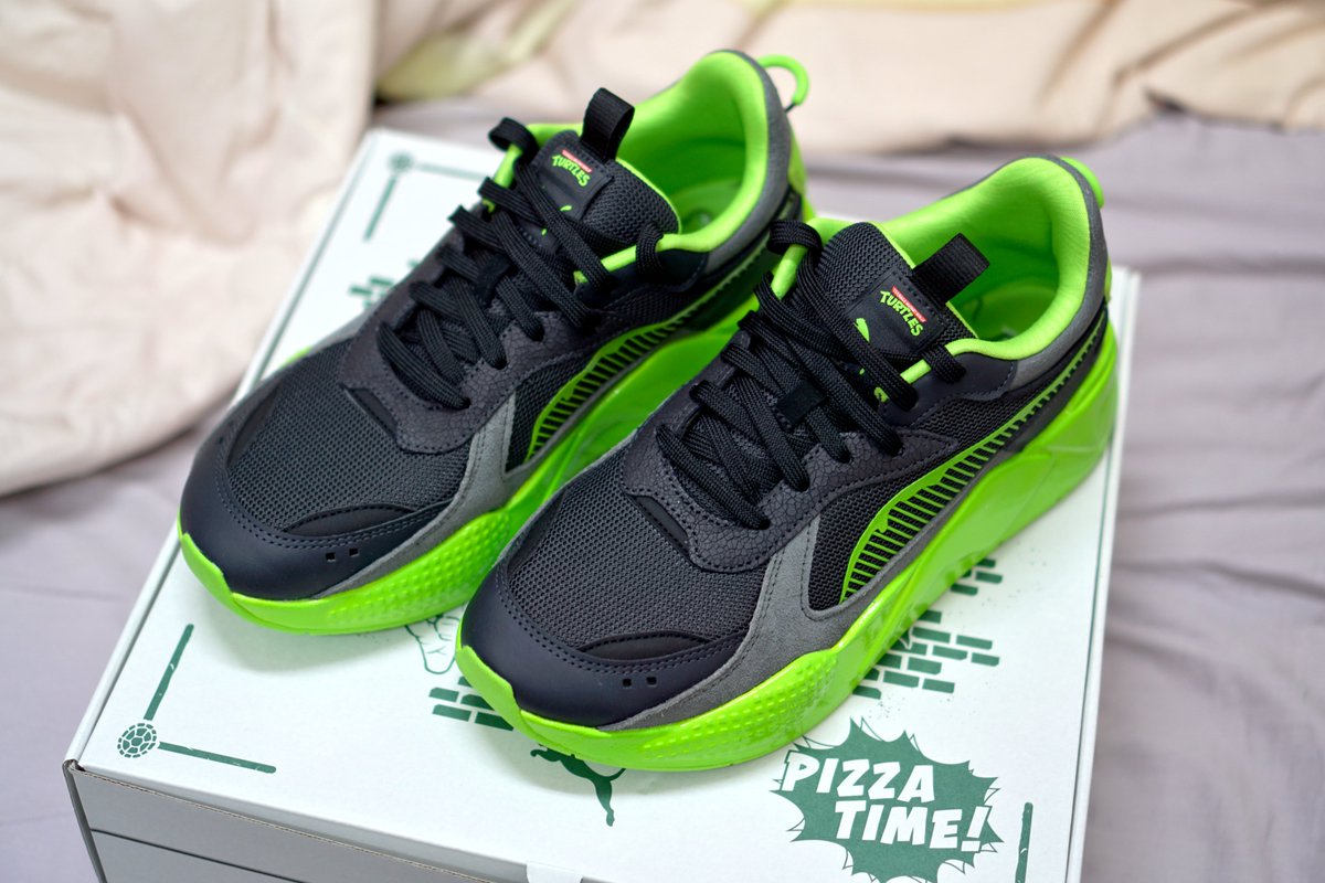 新しい靴 🖤💚