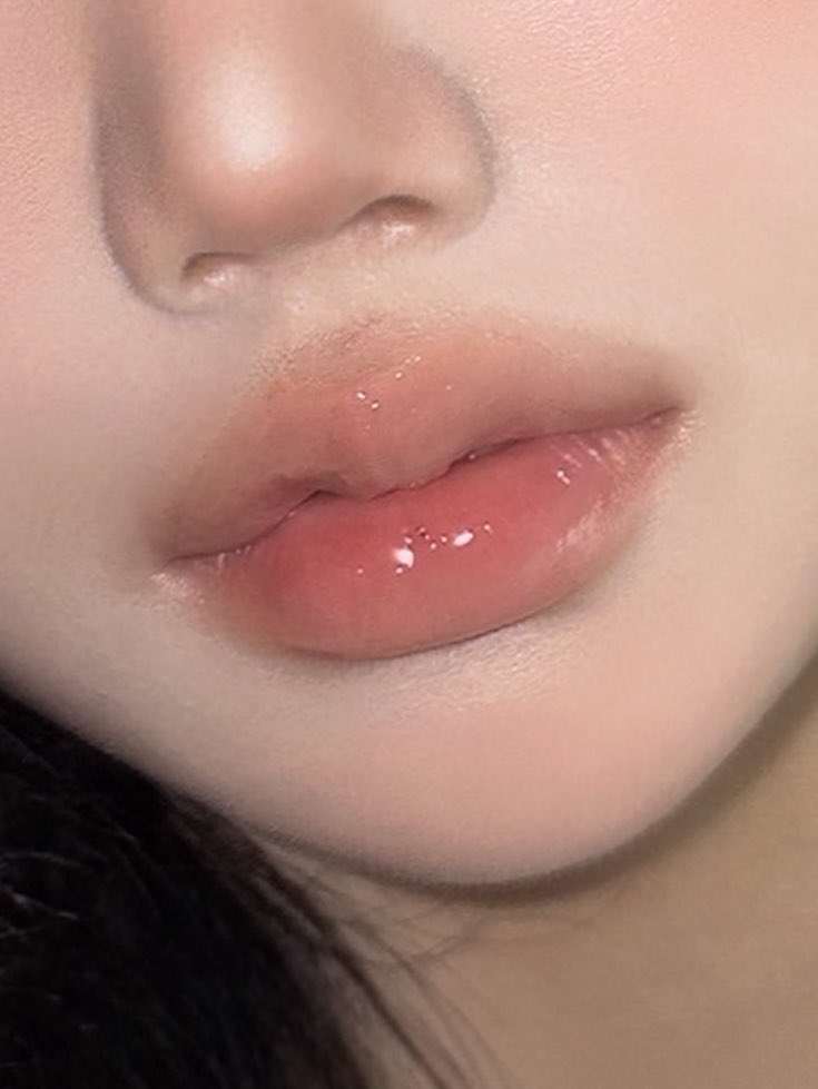 cbancva's tweet photo. 오늘 립이 너믜 예쁜 거야
이제야 가을이 온 거야… https://t.co/6E7cszesbE