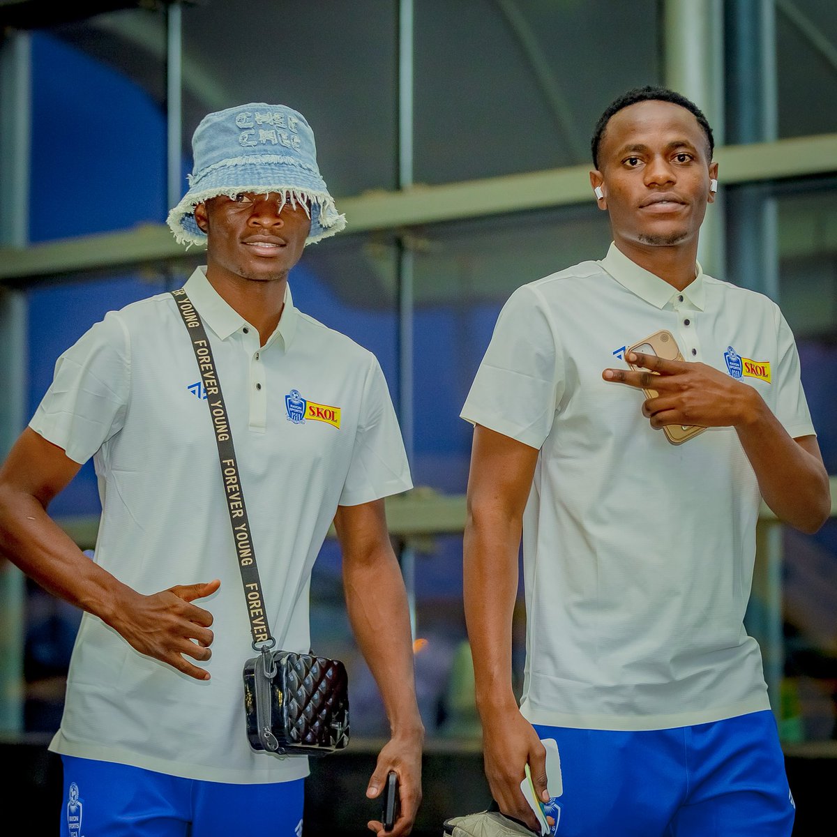 NDAYISABAPascal's tweet photo. #Gikundiro yageze i Kigali.
Urugamba rw’umwaka w’imikino 2025-26 ntabwo rwarangiye. Rurakomereza mu marushanwa y’imbere mu gihugu.
Imyiteguro y’umukino w’umunsi wa 2 wa Shampiyona Rayon Sports izakiramo Police FC yatangiye. 
Umukino uteganyijwe kuwa Kane tariki 2 Ukwakira 2025. https://t.co/sKaaWybeDi