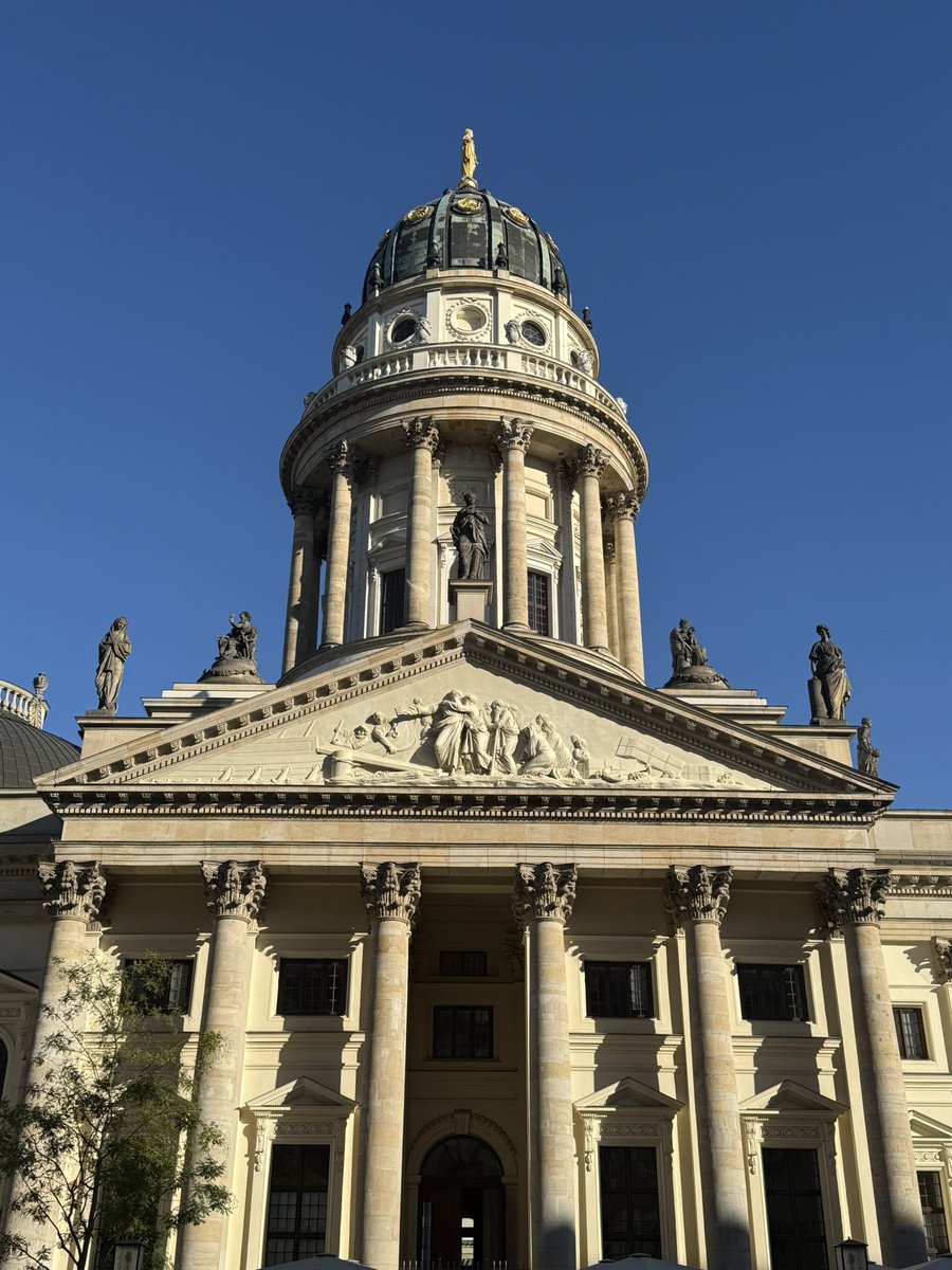 Long flights and train delays...but made it to the Chiefs bar is Berlin! Now on to the Haake-Beck Brewery in Bremen!