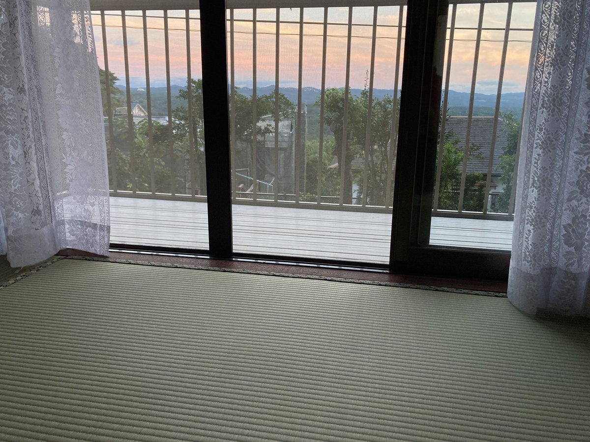温泉付きの現場に畳納品！納入の際はお風呂もどうぞとのことだったのでお言葉に甘えて今に至ります。最高じゃ、、、