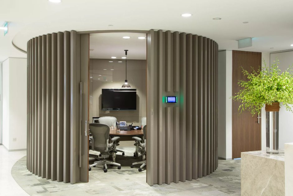 Workthere tweet media