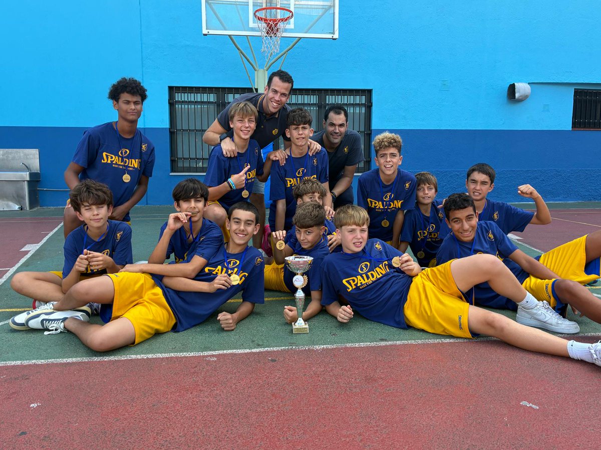BaseCBGC's tweet photo. 📝 El preinfantil masculino, campeón del V Torneo Juan José Bruno.

▪ Los amarillos se llevaron el primer puesto después de vencer en la final al EMB Candelaria.

➡ https://t.co/GzxoAZJLRQ https://t.co/3wf5JXXnna