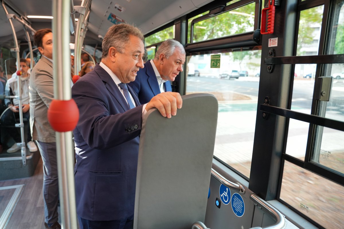 He supervisado el primer viaje de la 1ª fase de la nueva línea TB1 🚎💨que une Torreblanca y Sevilla Este con Nervión en un corto espacio de tiempo. 

Proyecto que no sustituye la reclamación del <a href="/Ayto_Sevilla/">Ayuntamiento de Sevilla</a> del Metro, pero quitará de la circulación unos 400 vehículos cada hora