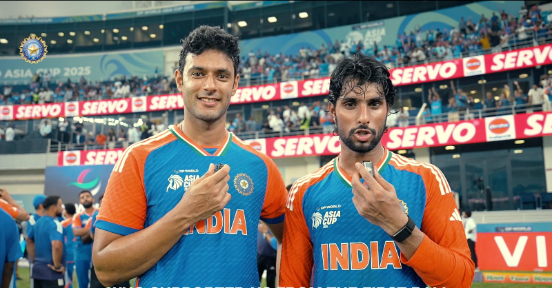 BCCI's tweet photo. Delivering when it mattered 🤝

Batting maestros Shivam Dube and Tilak Varma unravel #TeamIndia’s successful chase in the #Final 🙌 - By @RajalArora

#AsiaCup2025