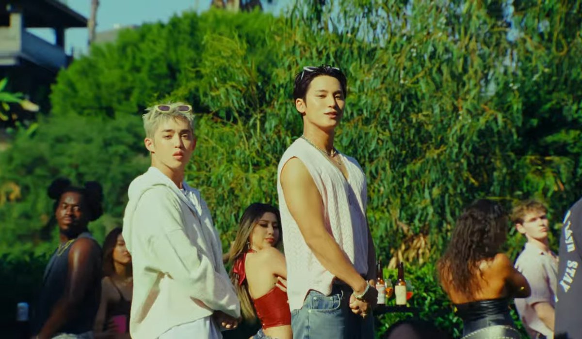lovechoisc's tweet photo. PRETTY WOMAN MV IS OUT NOW!! DROP TAGS AND STREAM 🩷

PROMISE ANG GANDA 🥺🩷

CxM HYPE VIBES OUT NOW
#543_다가온다_쿱스민규_하입바이브
#CxM_HYPEVIBES 
@pledis_17 https://t.co/NzbolVVhDL
