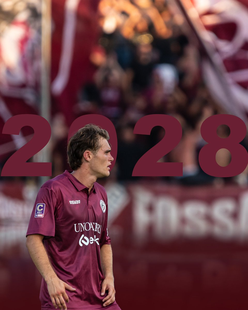 ArezzoCalcio's tweet photo. Chierico resta in amaranto: 𝐮𝐟𝐟𝐢𝐜𝐢𝐚𝐥𝐞 𝐢𝐥 𝐫𝐢𝐧𝐧𝐨𝐯𝐨 𝐟𝐢𝐧𝐨 𝐚𝐥 𝟐𝟎𝟐𝟖

Articolo completo 🔗 https://t.co/FPrThYgxhC

#SempreSoloForzArezzo #CuoreAmaranto https://t.co/CW7tbPGUlq