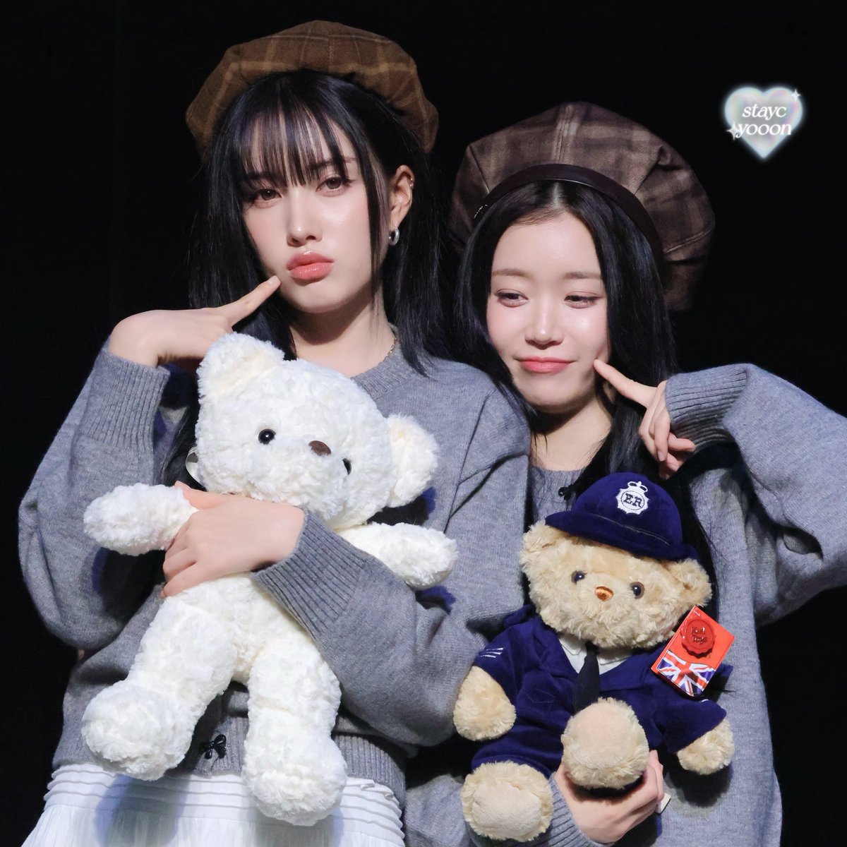 250928 헬로라이브

🧸🍁

#윤 #yoon #수민 #sumin
#스테이씨 #STAYC