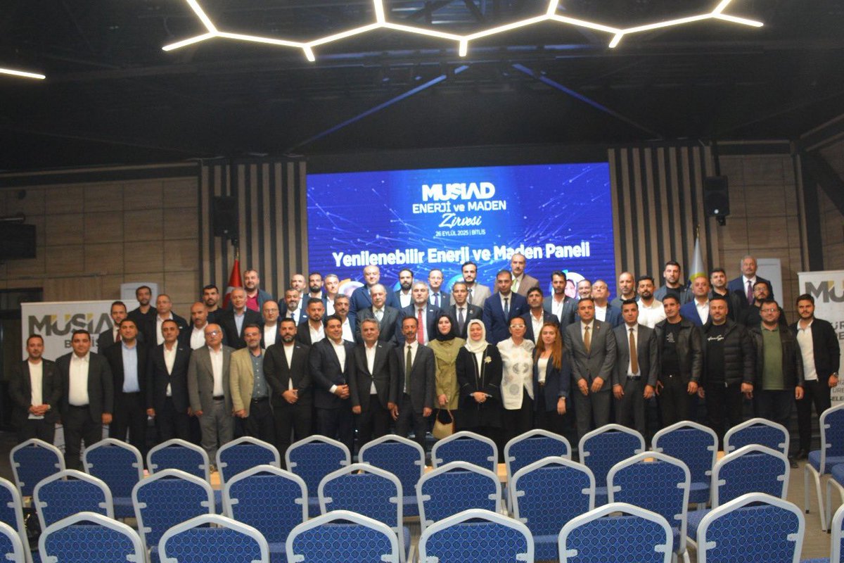 Başkanımız <a href="/irfanozdemir72/">İrfan Özdemir</a>  ve Yönetim Kurulu Üyemiz Abdulbaki Irmak, <a href="/MUSIADBitlis/">MÜSİAD BİTLİS</a>  Şubemizin ev sahipliğinde, Metal ve Maden Sektör Kurulu ile Enerji ve Çevre Sektör Kurulu iş birliğiyle düzenlenen toplantıya katılım sağladı.