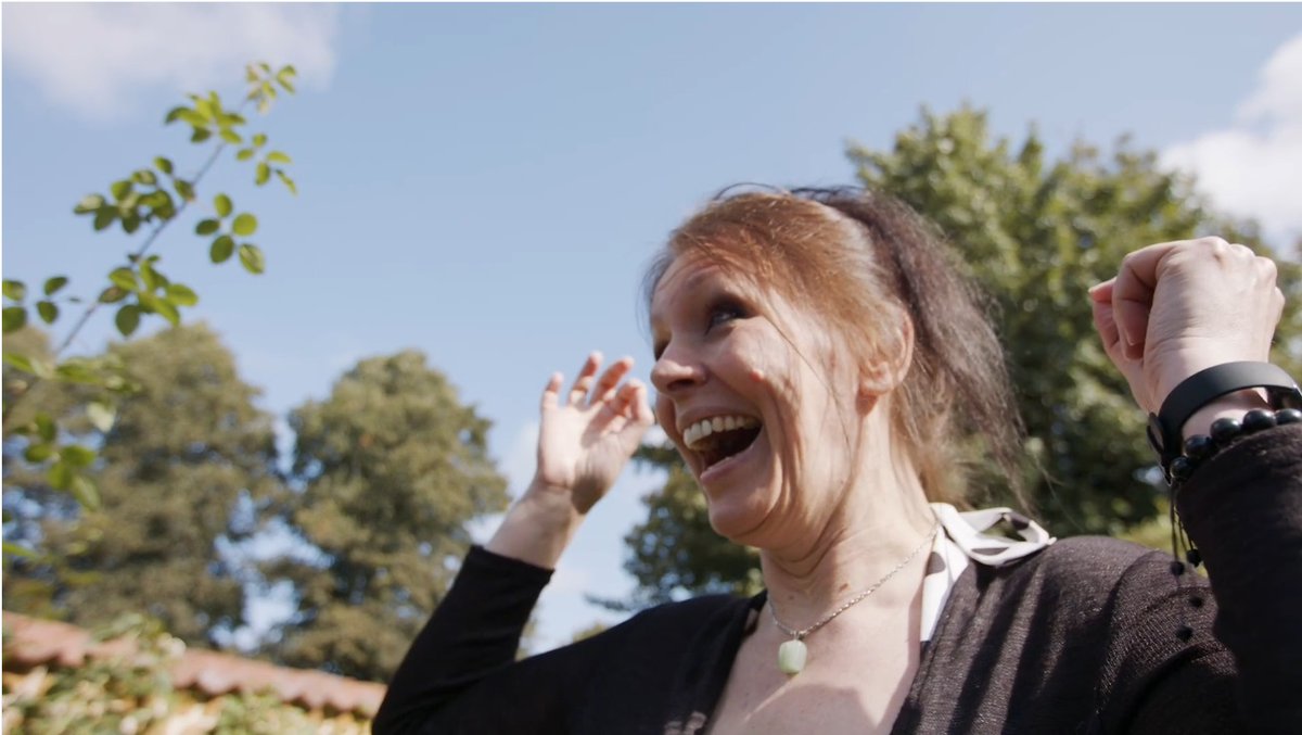 Lotte Mikkelsen #youreverydaylaughterqueen tweet media