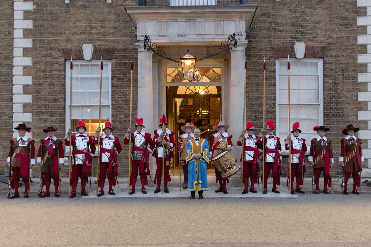 Jason Groves tweet media