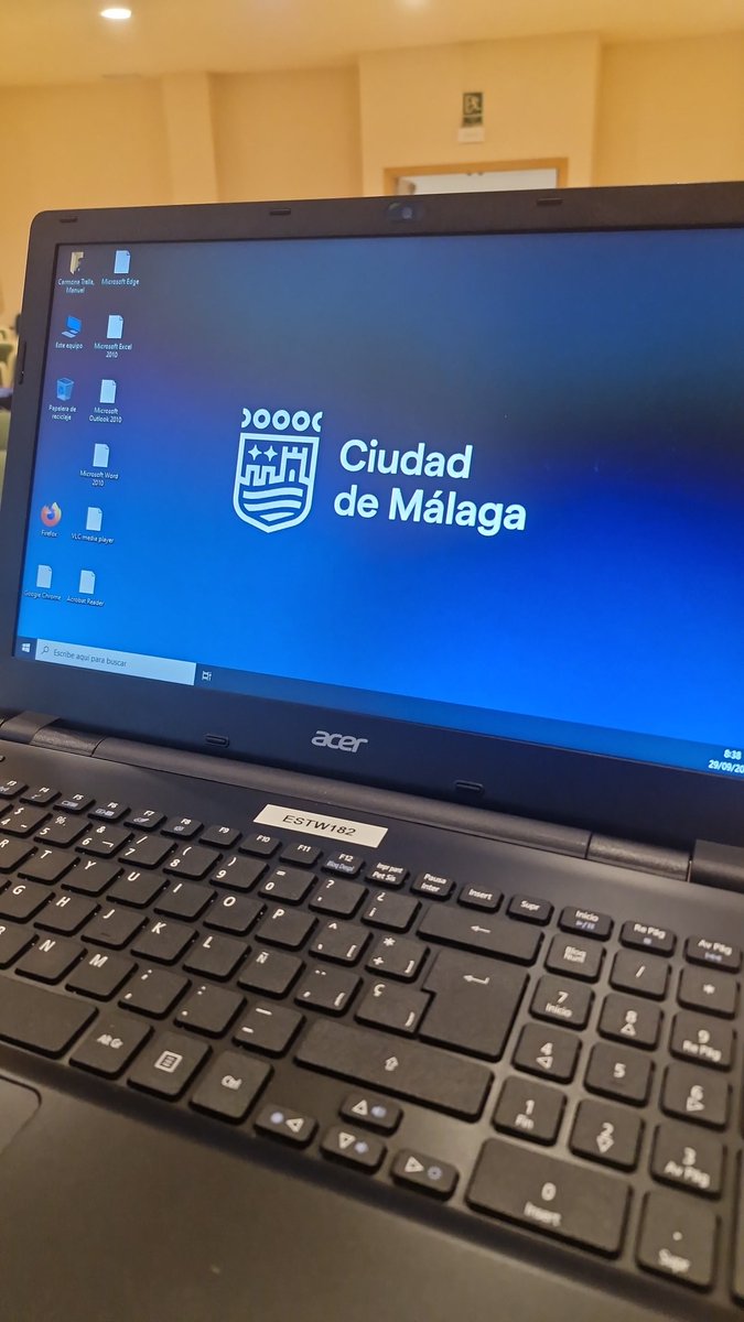 Prevención del #suicidio en <a href="/malaga/">Ciudad de Málaga</a> 
Los ayuntamientos pueden y deben contribuir en esta tarea preventiva con acciones y servicios, sociales y comunitarios, que mejoren y protejan las vidas de sus vecinos. 
#prevenciondelsuicidio