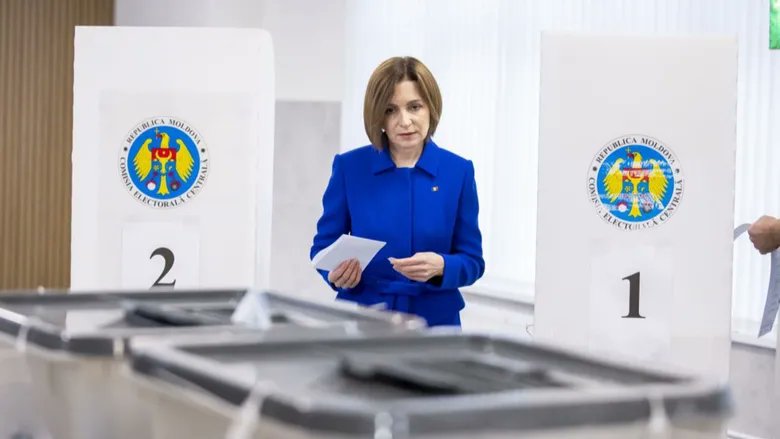 humorUAwin's tweet photo. Думаю, в Молдове ещё ничего не закончено. Слишком много вложено. Русня начнёт шатать страну изнутри. Из раковой опухоли приднестровья начнут прилетать дроны...
Сил Молдове!
#Молдова #выборы #Санду #приднестровье #ПМР #Moldova #moldovaelection #moldovavotes https://t.co/hsc0lwnWvH
