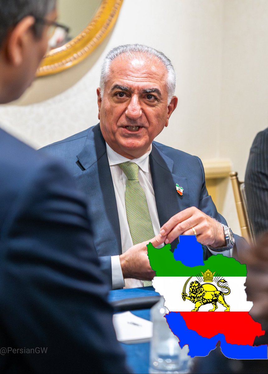 برخی  اوقات در تایم لاین میبینم ، عکس شاهنشاه #رضاشاه‌_دوم رو اکانت هایی، میذارن و میگن هر کس ایشون رو بعنوان رهبر دوران گذار یا پدر قبول داره یه منشن #جاویدشاه بذاره .
عزیز من اولا کسی که سلطنت طلب و پادشاهی خواه هست باید خوب بدونه که ایشون نه رهبر دوران گذاره نه پدر ، ایشون شاه