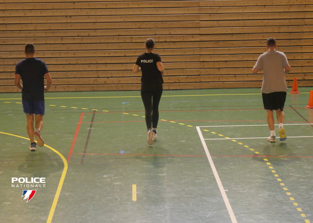 Police nationale 43 tweet media