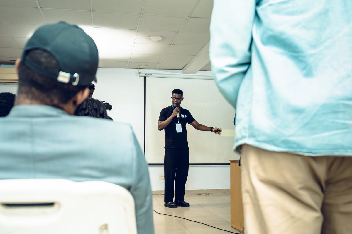 RmfTalents's tweet photo. Kicking off #RemoteAndReady, our host and founder Seun Abilawon shared how to source top African talent, his 3C framework (Clarity, Communication, Culture), and the tools that turn “remote chaos” into “remote readiness.” Results must flow. 🌍💡 #RMFTalents https://t.co/SojS5qLC1b
