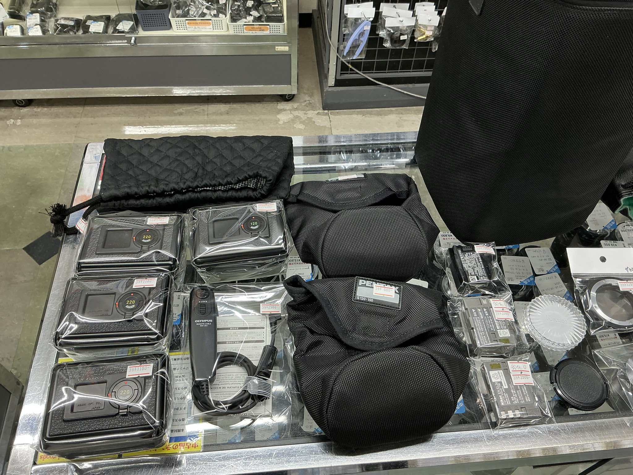 カメラ 10台 ジャンク品 Canon EOS 1000S 4台セット ジャンク 1335 - メルカリ