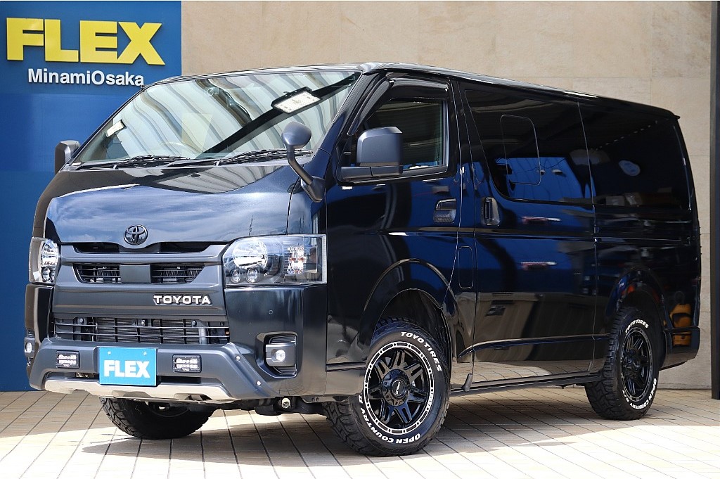 🔥人気の「Black Edition」仕様 #ハイエースバン✨ TRD
