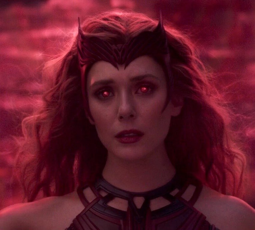 cosmic_marvel's tweet photo. Elizabeth Olsen when asked which comic book storyline she would like to explore in the #MCU:

“I think House of M is just the coolest … I just think it could be so fun to deal with X-Men and Avengers and ‘No more mutants.’ It would be fun.”

(via @comicconla) https://t.co/Uu3MJcetlA