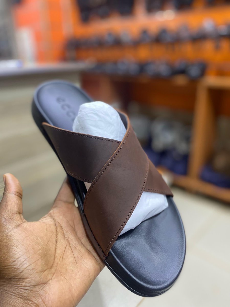 At only 90k, get yourself a pair of nice, comfortable and long lasting shoes from <a href="/LydiaDeliveries/">LYDIA’S SHOE OASIS</a>. 
DM her or call her on +256706511039 to make your orders.