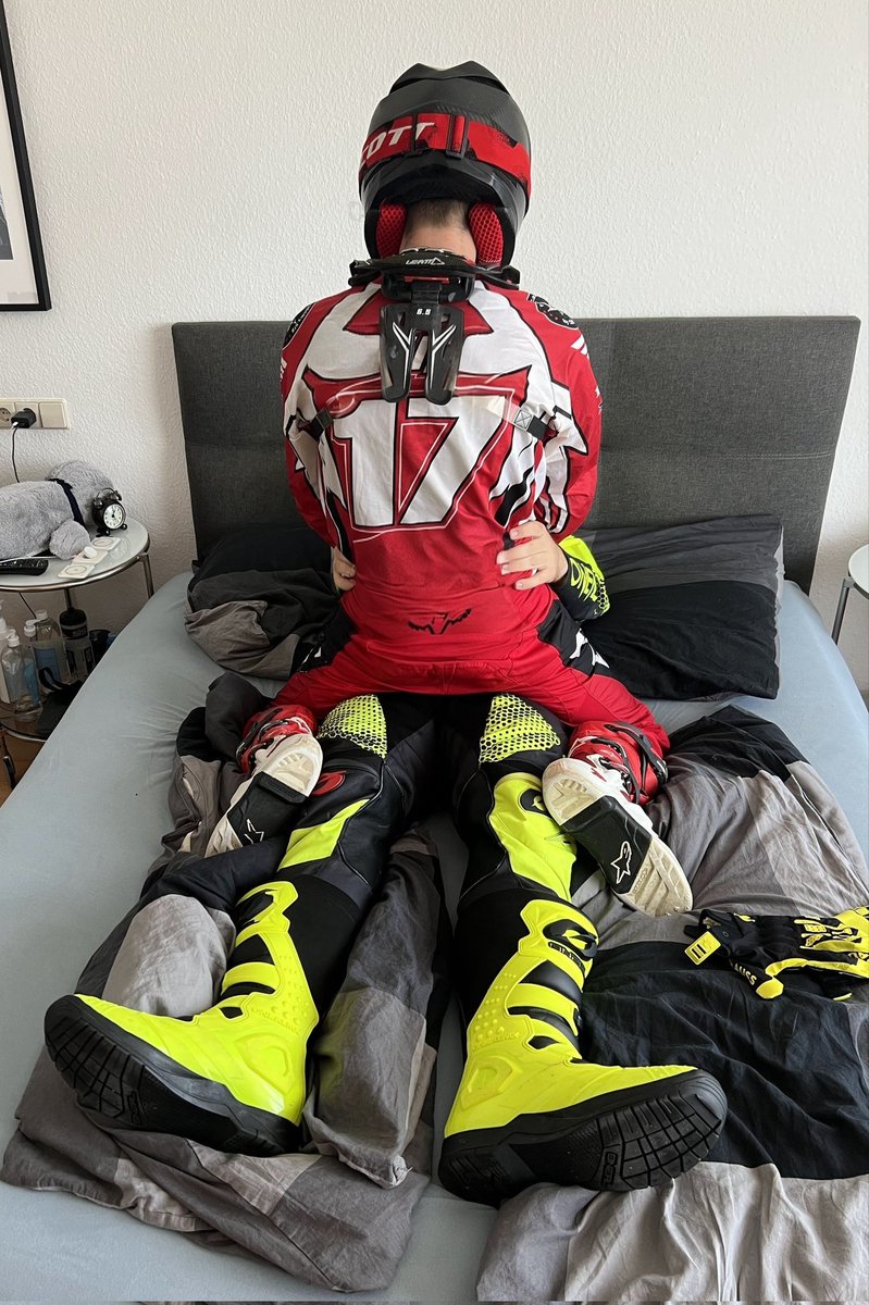 NeleonTheGator tweet media