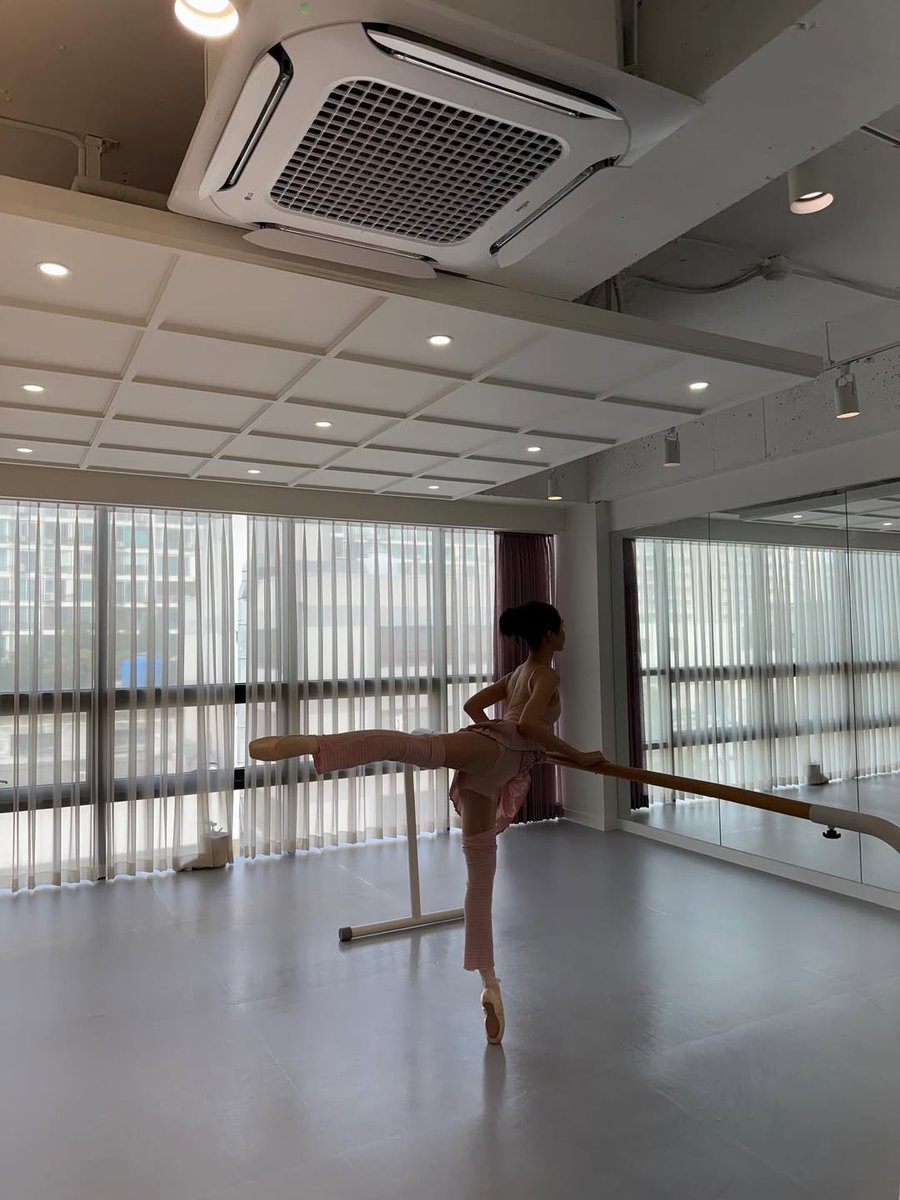 snaeun's tweet photo. https://t.co/oNiKhuT1DN