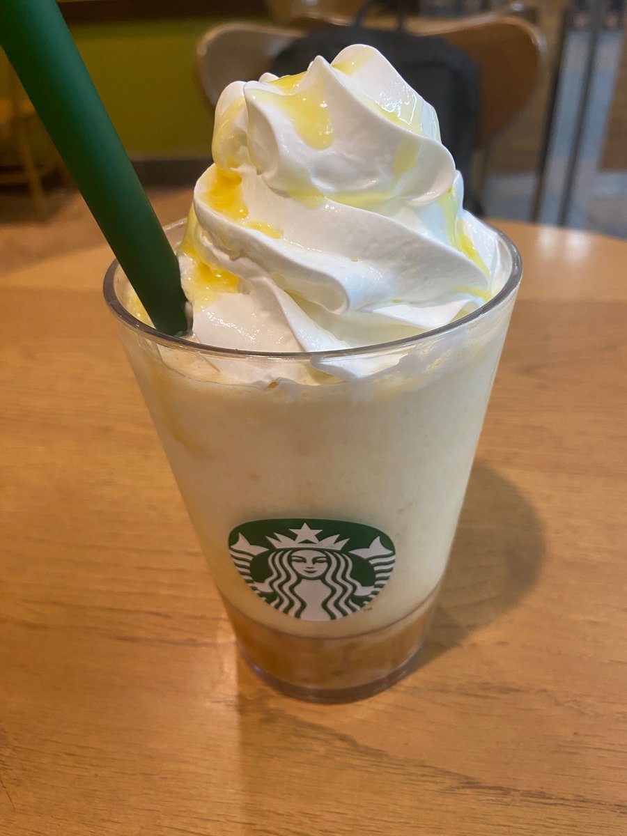 久々に！洋梨フラペチーノおいしいよ