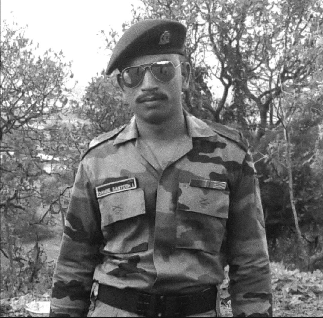 भावपूर्ण श्रद्धांजली!
नाशिक जिल्ह्यातील आंबेबहुला येथील शूर जवान संतोष लक्ष्मण डामसे यांनी अरुणाचल प्रदेश येथे कर्तव्य बजावत असताना वीरमरण पत्करले. राष्ट्रासाठी जीवनाचे बलिदान देणाऱ्या या भारतमातेच्या शूर सुपुत्राला भावपूर्ण श्रद्धांजली.

#RIP