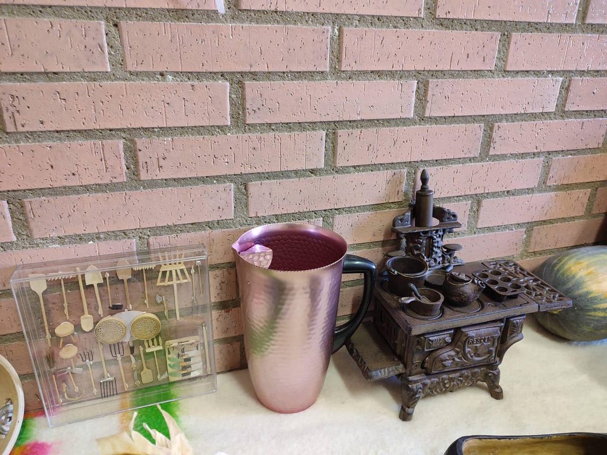 🦁 Así de bonita está la Escuela Municipal Infantil de La Asunción donde también estos días celebran #SanFroilán2025 con una bonita y especial decoración para enseñar a los más pequeños las tradiciones de #LeónEsp.