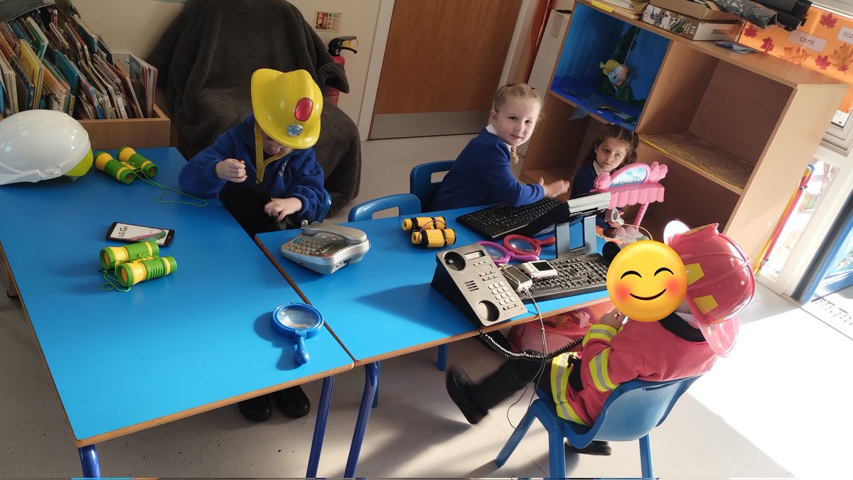 latimerprimary's tweet image. #EYFSCL #EYFSEAD #OracyatLatimer More fun by learning through play!