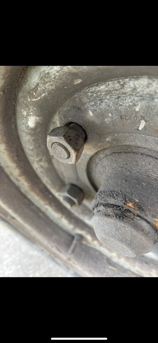 DVSAEnforcement's tweet image. Tyres are the only point of contact a vehicle & trailer has with the road surface! 🛞
Wheel nuts keep the wheel in place! 🔩
Please ensure you regularly check these, #RoadSafety is vital ✅
#CheckTyres🛞
#CheckYourNuts🔩
Careless torque costs lives⤵️
ow.ly/pzy150V5kYi