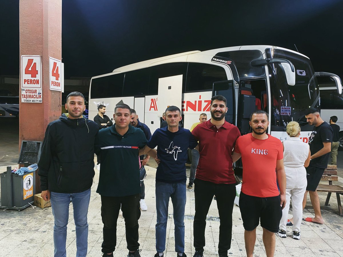 Tayfa üyelerimizden Yiğit Kürşat İnce’yi vatani görevini yerine getirmek üzere askere uğurladık.
Kendisine hayırlı tezkereler diler, sağ salim aramıza dönmesini temenni ederiz.