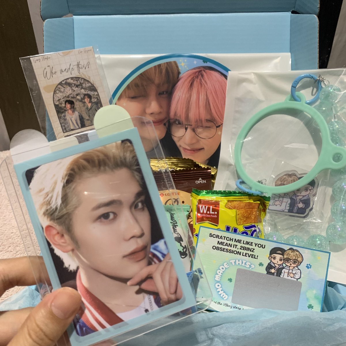 acelstaerae's tweet image. finally, nakahabol pa sa 2binz online cse kit! thank u so much @2binzPh for organizing this super wholesome event for our 2binz and for giving super generous kit inclusions for free, plus may additional taerae pcs pa 🥹 labyu 2binz and kay admin !! 🥰

#WhoMadeThis #2BinzMadeMe