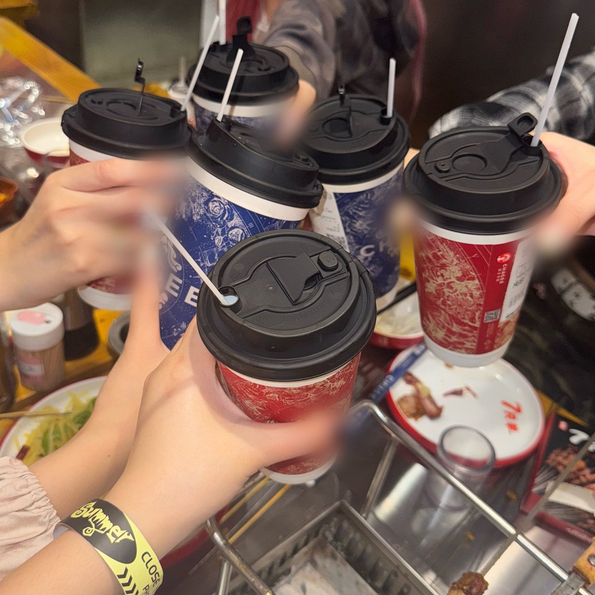 xxsshxxx's tweet photo. (*´ ◡ `*)╯🩵🩷❤️🖤💙🤍💛 https://t.co/HP6YxJBYd9