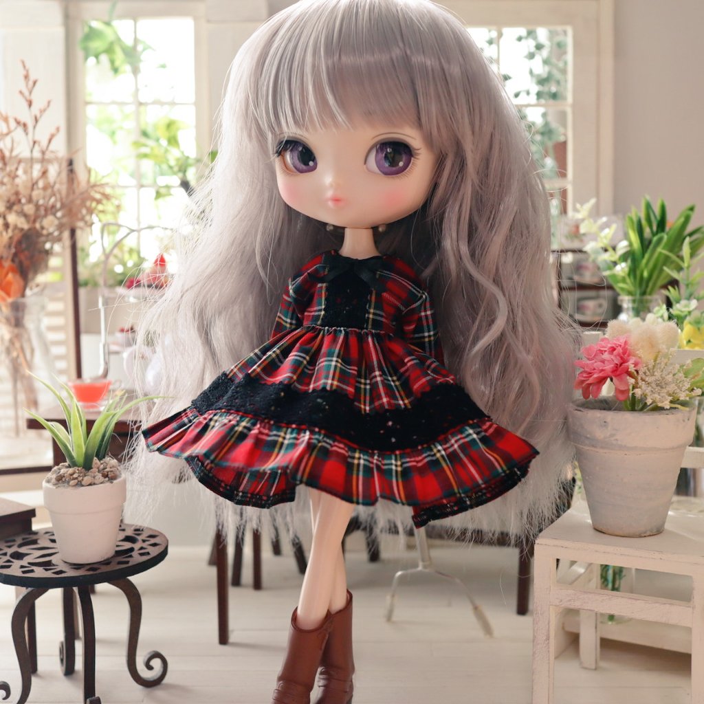 【セーラーブルゾンとLiberty社の赤チェック生地を使用したワンピースのセット】

2点セット¥4300で、この後メル カリに出品します🎁

ハルモニアシリーズ、クラフティングドールruruko等のピュアニーモXSが着用可能サイズ。

↓お洋服の詳細続きます