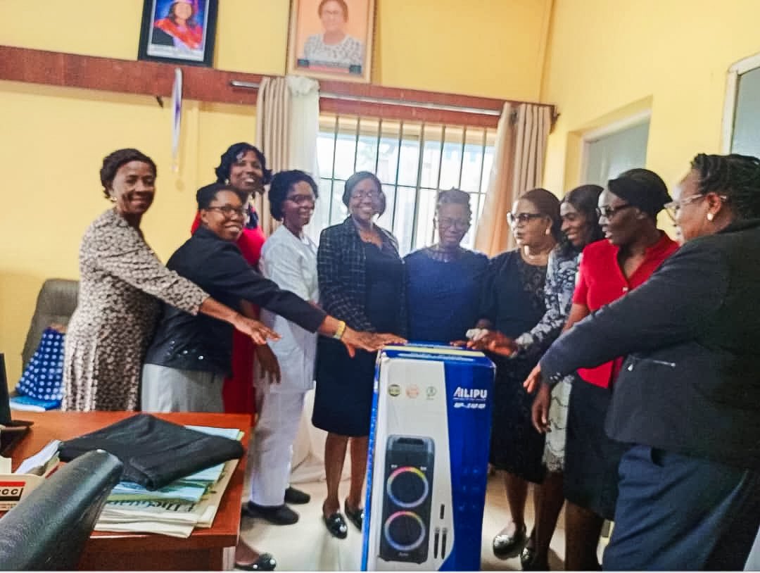 CONUBTH's tweet image. A heartfelt THANK YOU to the SONUBTHA Alumni for donating chairs, desks, a sound system &amp;amp; hostel items to support learning at UBTH College of Nursing Sciences. 💙🩺

Your generosity inspires the next generation of nurses! 🌍✨

#UBTH #NursingExcellence #AlumniGivingBack