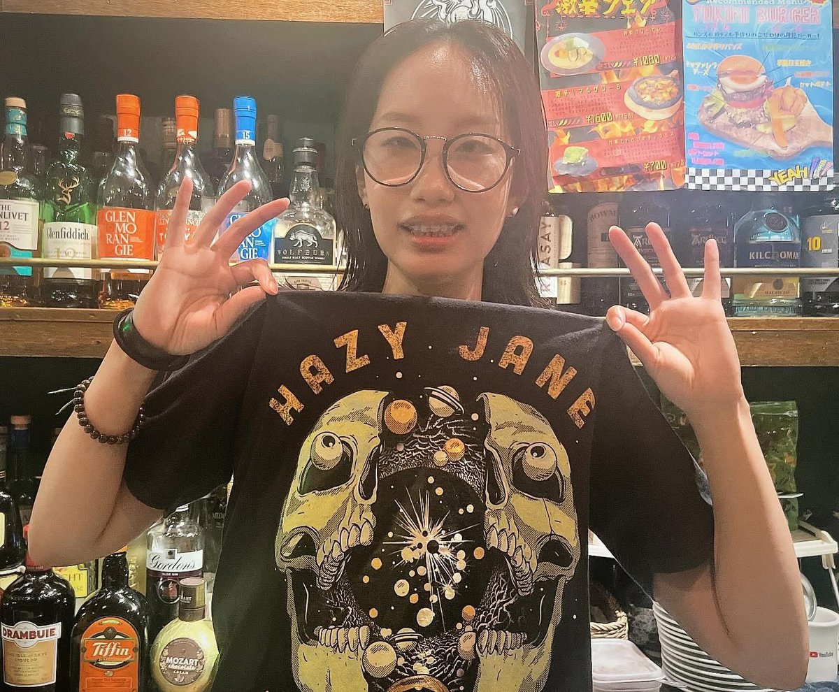 abbotschoicemcd's tweet photo. 以下本人からのメッセージです👇

みなさん！！約4年半お世話になりました!!!
またどこかでお会いできたら一緒に乾杯してください(´︶`)ﾉ🍻 https://t.co/1JdicI2CTR