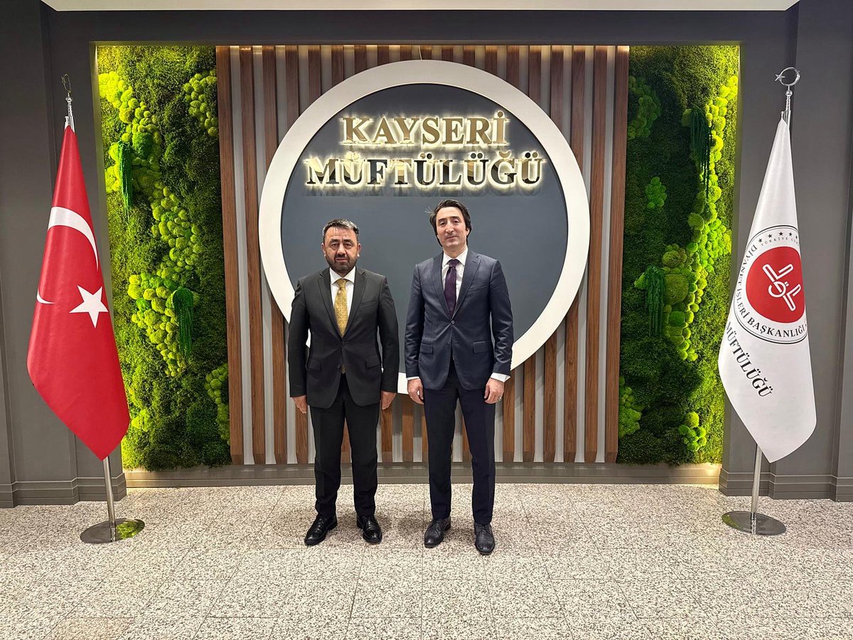 Kaymakamımız Sayın Selim ÇOMAKLI, Kayseri iİ Müftüsü Sayın Durmuş AYVAZ’a i-adeyi Ziyarette bulundu 
<a href="/kayserivaliligi/">T.C.Kayseri Valiliği</a> 
<a href="/KaymakamComakli/">Selim Çomaklı</a> 
<a href="/kayserimuftuluk/">Kayseri Müftülüğü</a>